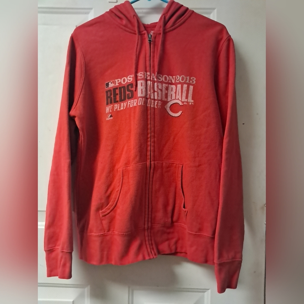 Majestic Cincinnati Reds 2013 PostSeason Mens Large Full Zip Hooded Jacket. Red